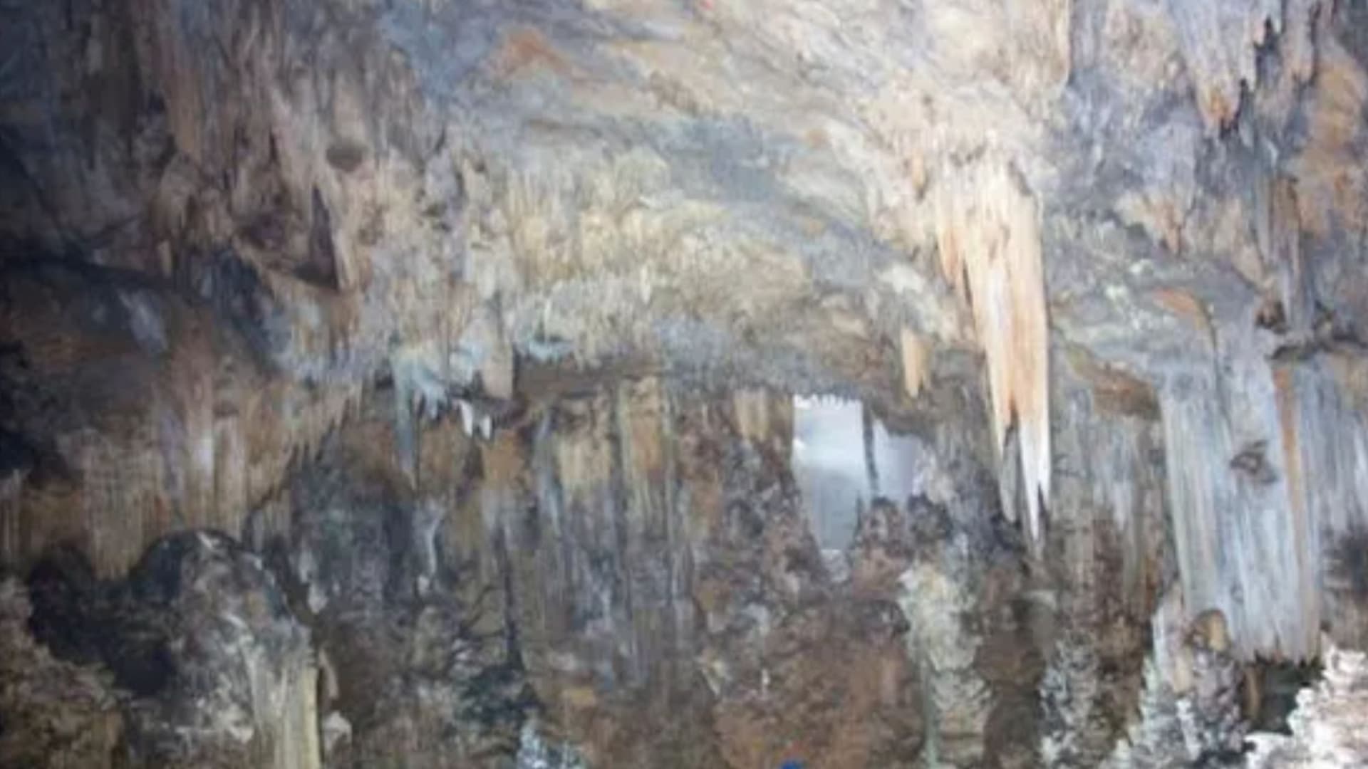 Descubrimiento de terror en ‘Midnight Terror Cave’ donde se encontraron 118 víctimas de sacrificio